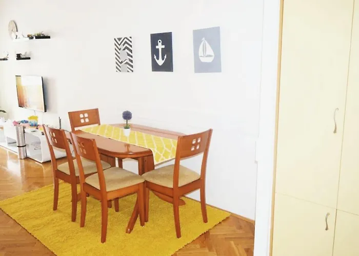 Apartment With Wifi - 15307